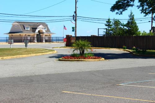 Tides Inn at Stehli Beach in Locust Valley, USA