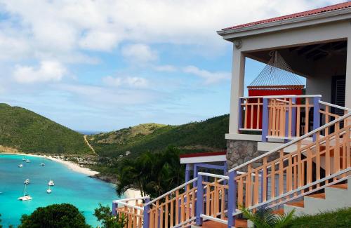Rõdu/terrass, White Bay Villas in Jost Van Dyke