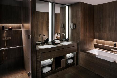Armani Hotel Dubai, Burj Khalifa, Dubaj (fotografie 6)