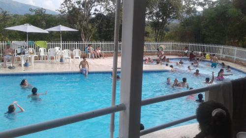 Swimming pool, Laureana Hotel Campestre in Agua de Dios