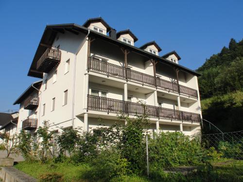 Accommodation in Perg District