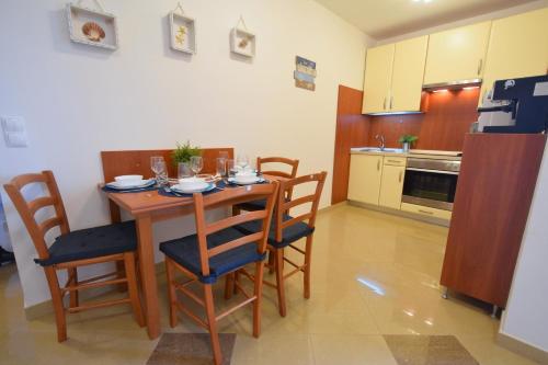 Apartment Adlitika - image 10