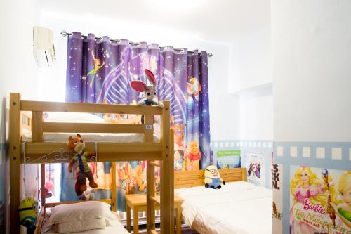 room detail thumbnail 1