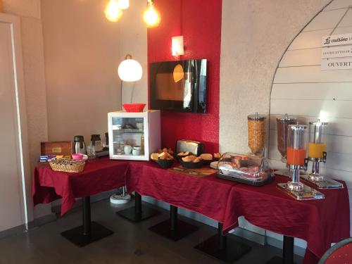 Hotel Restaurant De La Poste Piriac Sur Mer In France
