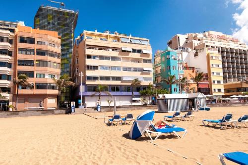 One-Bedroom Apartment with Sea View image 5