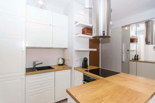Apartment with Balcony image 2