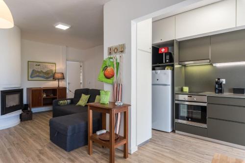 Kitchen, LovelyStay - Green Oasis Villa in Vilamoura