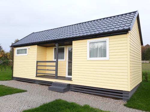 2 bedrooms, 5 beds