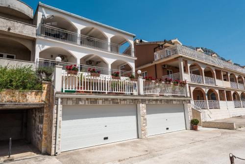  Apartmani ANGELA in Gradac