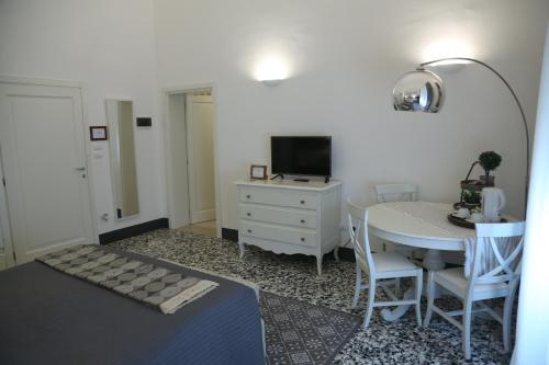 Palazzo Bignami - image 8