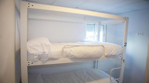 Vivian's Guest House - image 8