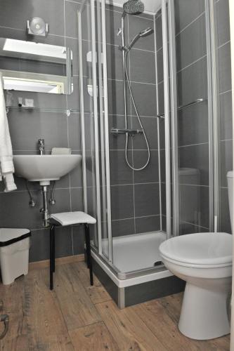 Hotel Palace - image 11