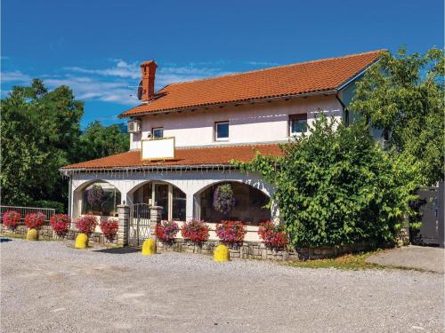  One-Bedroom Apartment in Permani, Pension in Permani bei Žejane