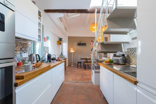 Le Château - THE MOST BEAUTIFUL SIGHT IN OLD TOWN Terrace - image 9