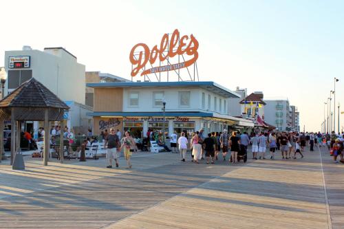Oceanus Motel - Rehoboth Beach - image 11