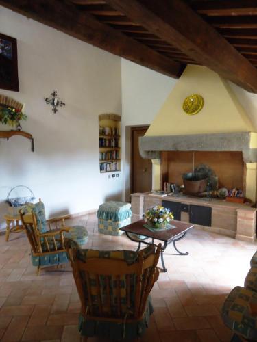 Közös társalgó / TV, Il Borgo di Montereggi in Capraia E Limite