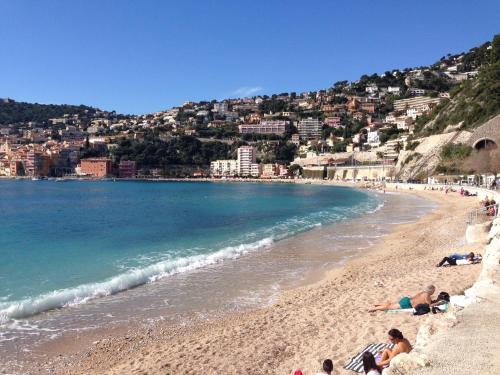 Nyrenoverad lägenhet med havsutsikt - Location saisonnière - Villefranche-sur-Mer