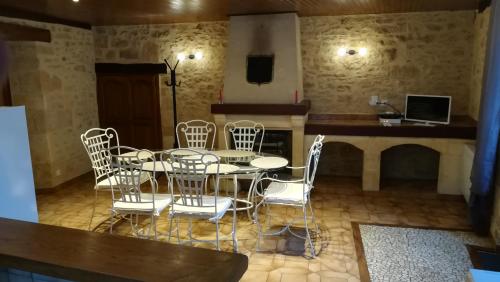 GITE LE PRESSOIR gîte à louer Salignac-Eyvigues
