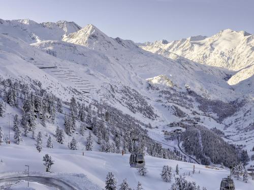 المرافق, Hotel Alpenland in Obergurgl