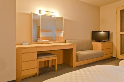 Hotel Appi Grand Hotel Appi Grand is conveniently located in the popular Hachimantai area. Offering a variety of facilities and services, the property provides all you need for a good nights sleep. Service-minded sta