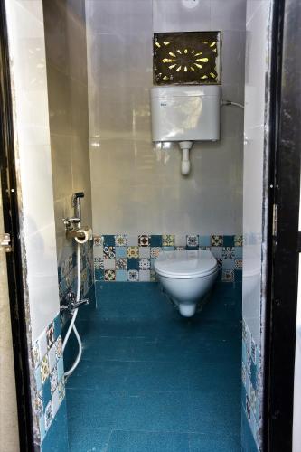 Bathroom, Bombay Camping Company near Tikona Fort