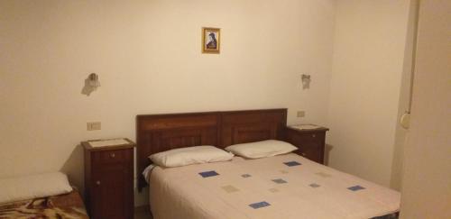 1 king bed, 1 twin bed