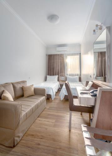 Triple Room image 6