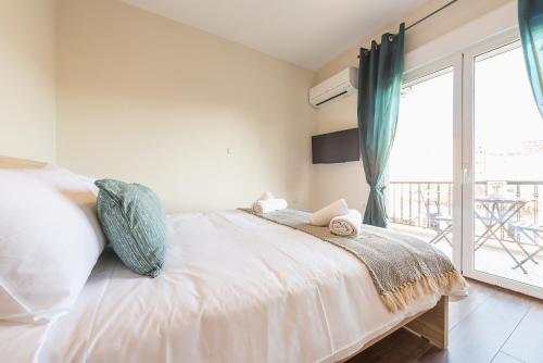 Incredible Acropolis View Flat!