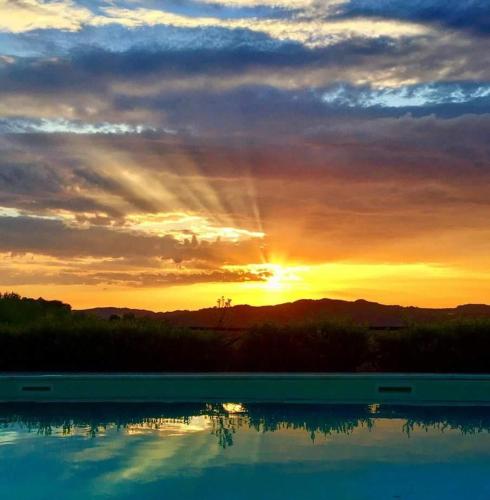 Swimming pool, Agriturismo Colle del Sole in Gubbio