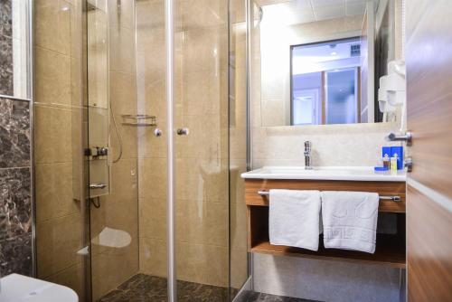 Hakcan Hotel - image 3