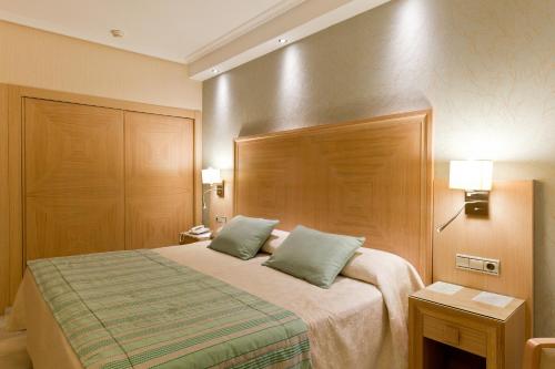 1 double bed