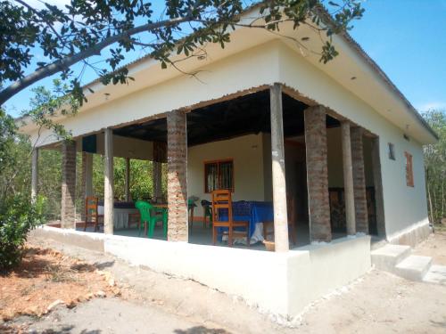 Iekārtas, The Elephant Home in Kasunganyanja