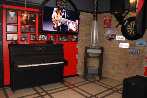Biker's Pub - image 14