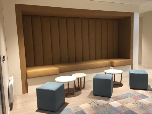 大堂, HOTEL LES 3 VALLÉES (HOTEL LES 3 VALLEES) in 薩朗