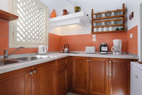 Thea Villas and Suite - image 13