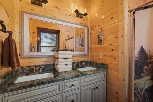 Greystone Retreat Cabin - image 7