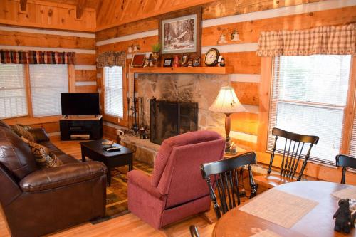 Sitting Rock Home - image 2