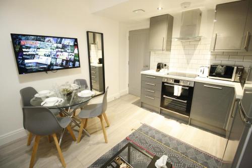 Willow Serviced Apartments - The Walk 2 - image 5
