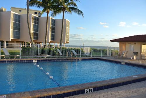 Dolphin Way B-204 - Monthly Condo - main image
