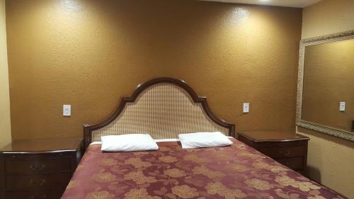 Queen Room - Disability Access