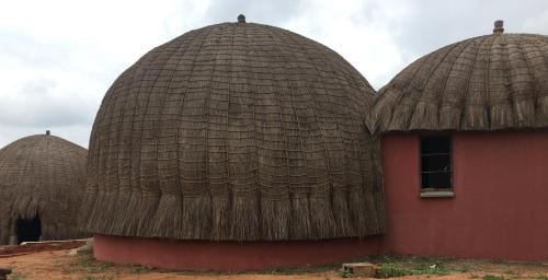 Utvendig, Swazi Dreams. (Nqabaneni Eco-Volunteering.) in Lubombo