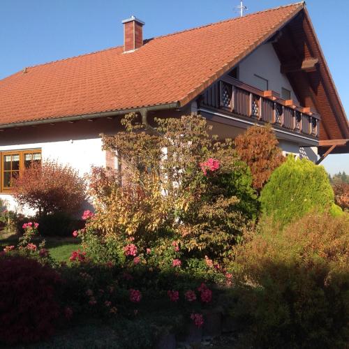 B&B Schollbrunn - Ruhige Ferienwohnung - Bed and Breakfast Schollbrunn