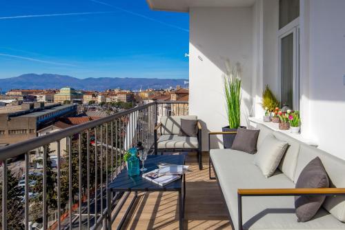  Apartments Adriatic Blue, Pension in Rijeka