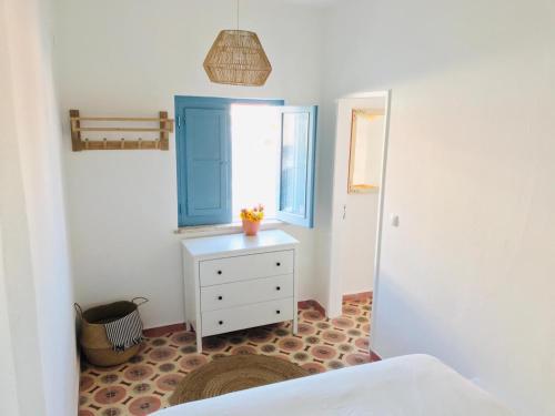  Casa Vila Adentro. Old town traditional house in Aljezur
