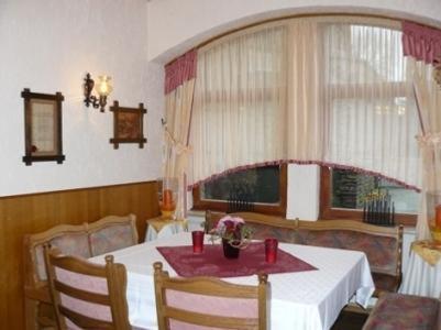 Hotel zur Post Garni in 蘭德科恩