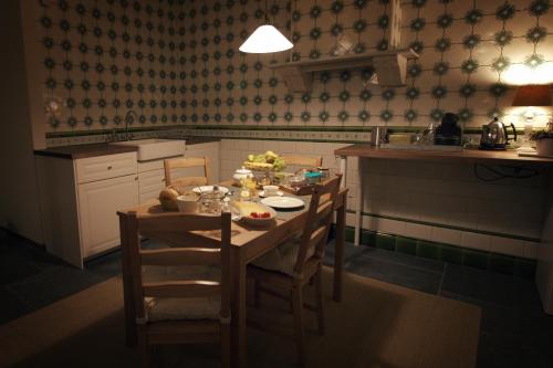 Quiet apartment in Antwerp near parc - B&B InterMezzo - business & leisure, Amberes (foto 9)