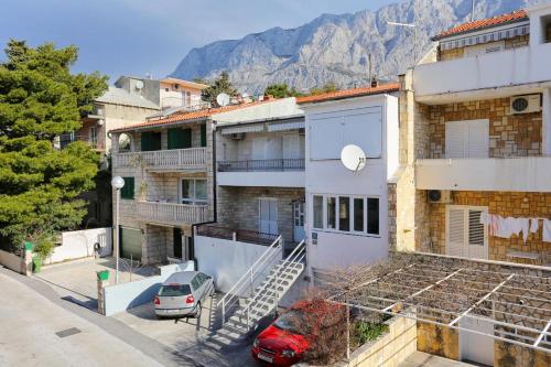 Apartments and rooms with parking space Makarska - 16449 Makarska