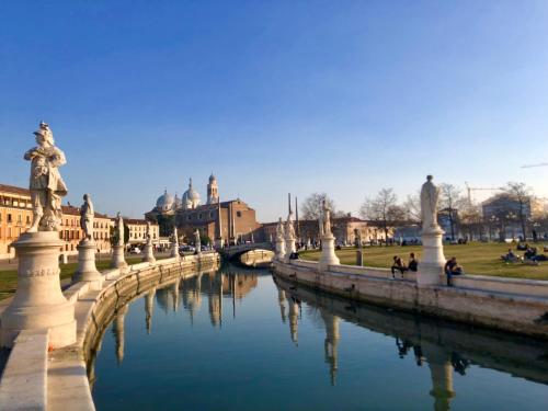  Prato Della Valle Sweet Suite, Pension in Padua