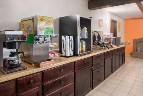 Howard Johnson by Wyndham Appleton in Appleton, USA