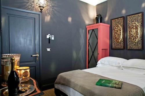 Porcellino Gallery Art Boutique BB - image 5